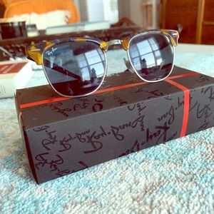 Ray Ban Clubmaster Fleck Tortoise Sunglasses!